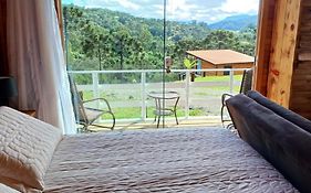 Recanto do Ipê cabana 01